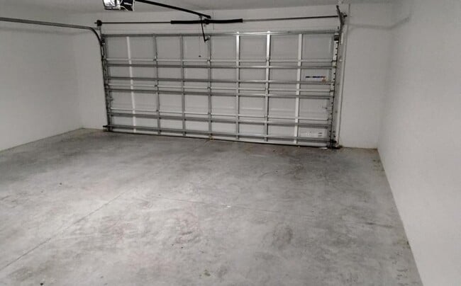 Building Photo - 16171 SW 44th Cir