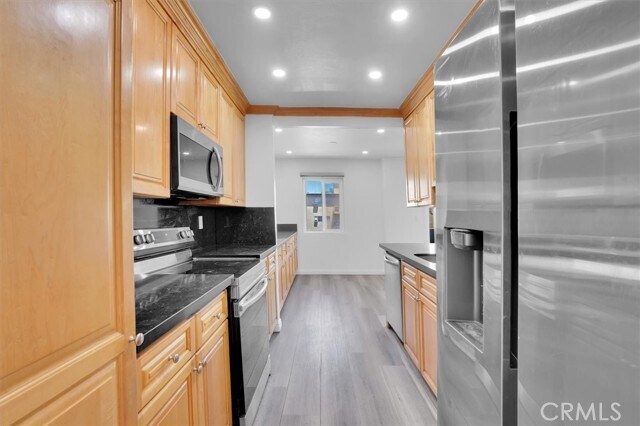 Building Photo - 5412 Lindley Ave