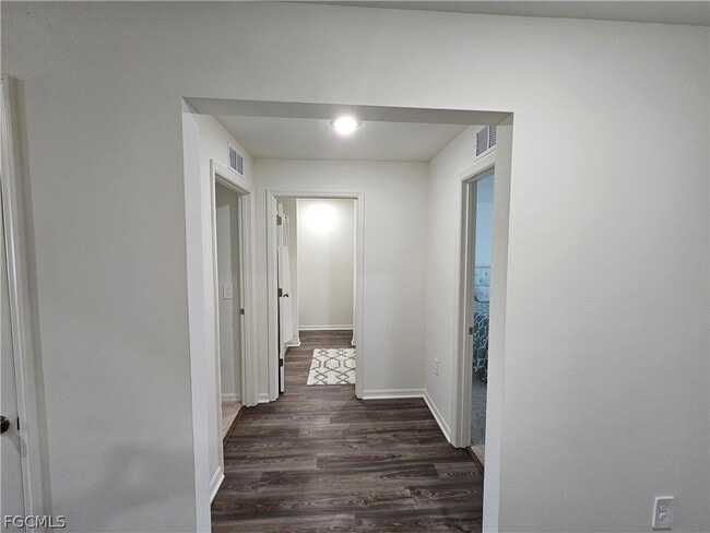 Building Photo - 2425 NE 7th Pl