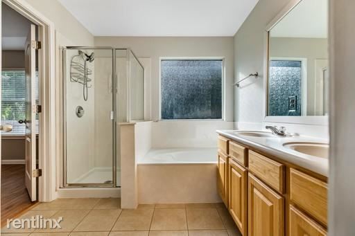 Building Photo - 4 br, 2 bath House - 4202 Bent Wood Ct