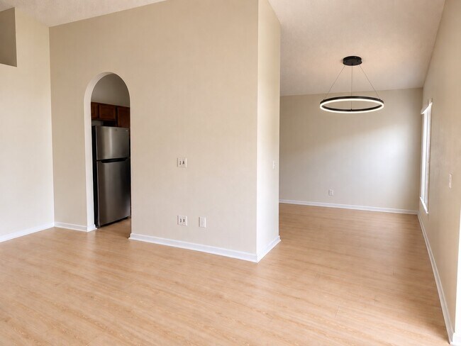 Building Photo - 610 Tuten Trail