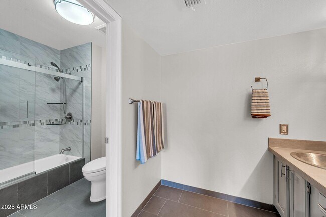 Building Photo - 9115 E Purdue Ave