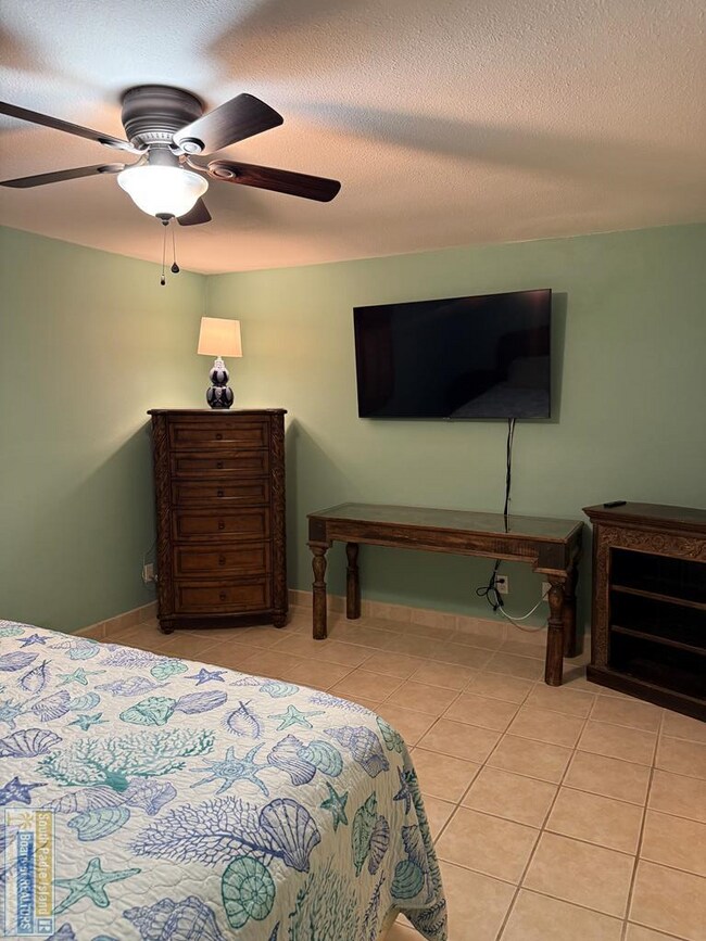 Building Photo - 6201 Padre Blvd