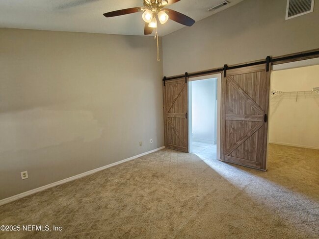 Building Photo - 8971 Rockpond Meadows Dr