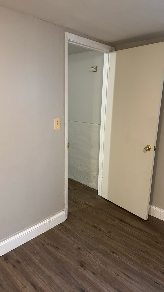 Building Photo - 1051 Desoto Rd