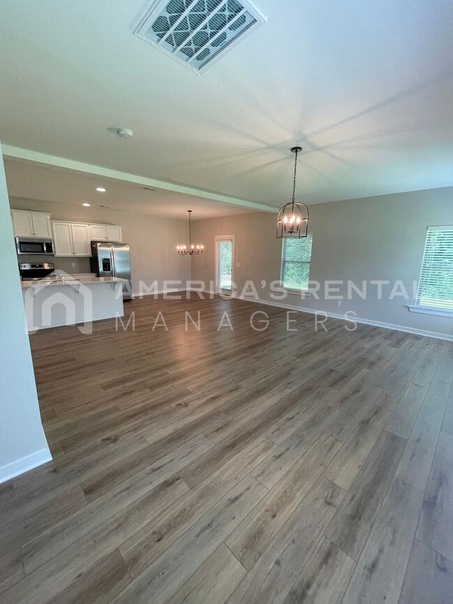 Building Photo - 321 Shiloh Creek Dr
