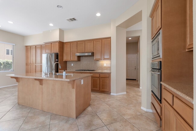 Building Photo - 33822 Temecula Creek Rd