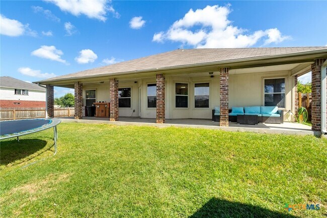 Building Photo - 5620 Birmingham Cir