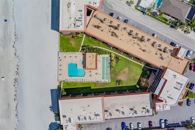 Building Photo - 17580 Gulf Blvd