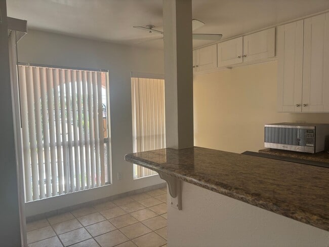 Building Photo - North PB 2 Bedroom 2 Bath Condo in Del Rey Complex For Lease