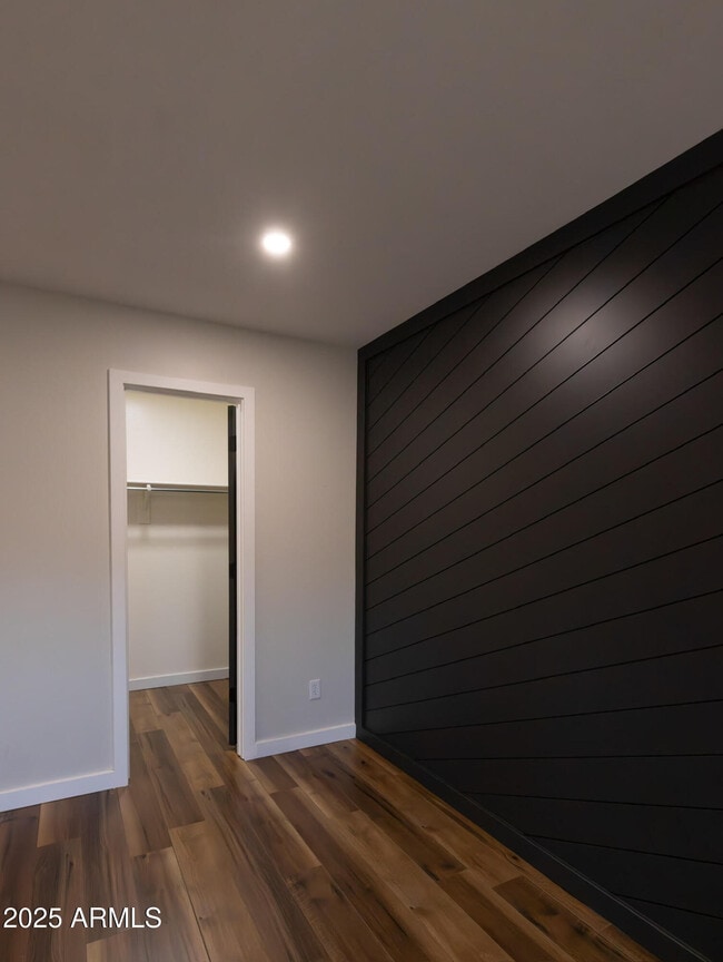 Building Photo - 26603 N 75th Dr