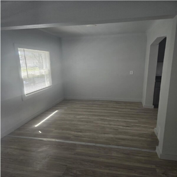 Building Photo - 20529 Westphalia St