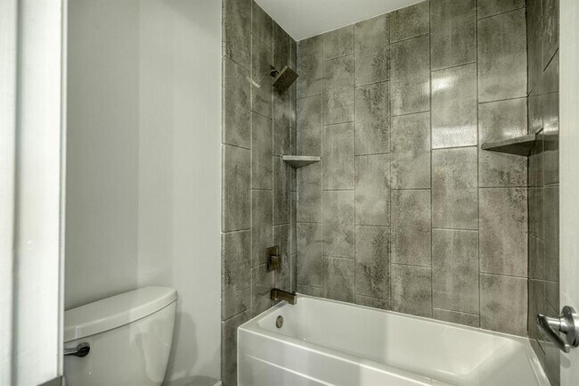 Building Photo - 10205 Open Gate Dr