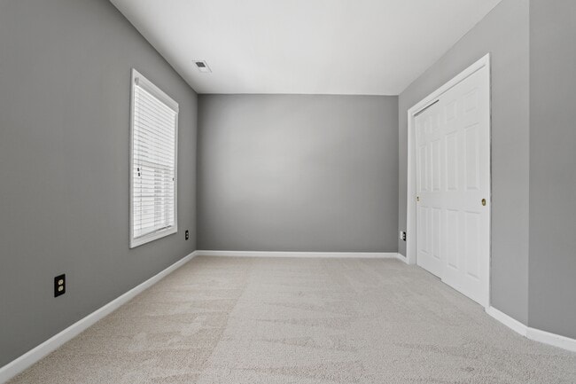 Building Photo - 5451 Crabtree Park Ct