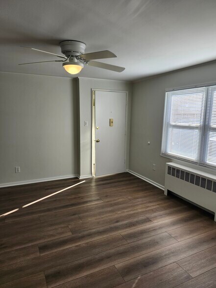 Building Photo - 1502 Catasauqua Rd