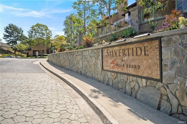 Building Photo - Beautiful 2 Bd 2 Ba Condo at Silvertide Bear Brand