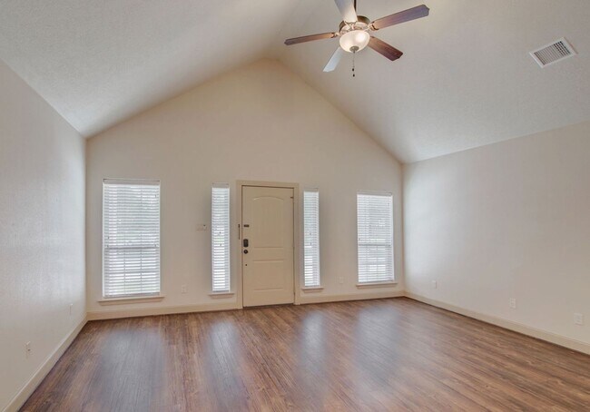 Building Photo - Currently occupied until July 31, 2026