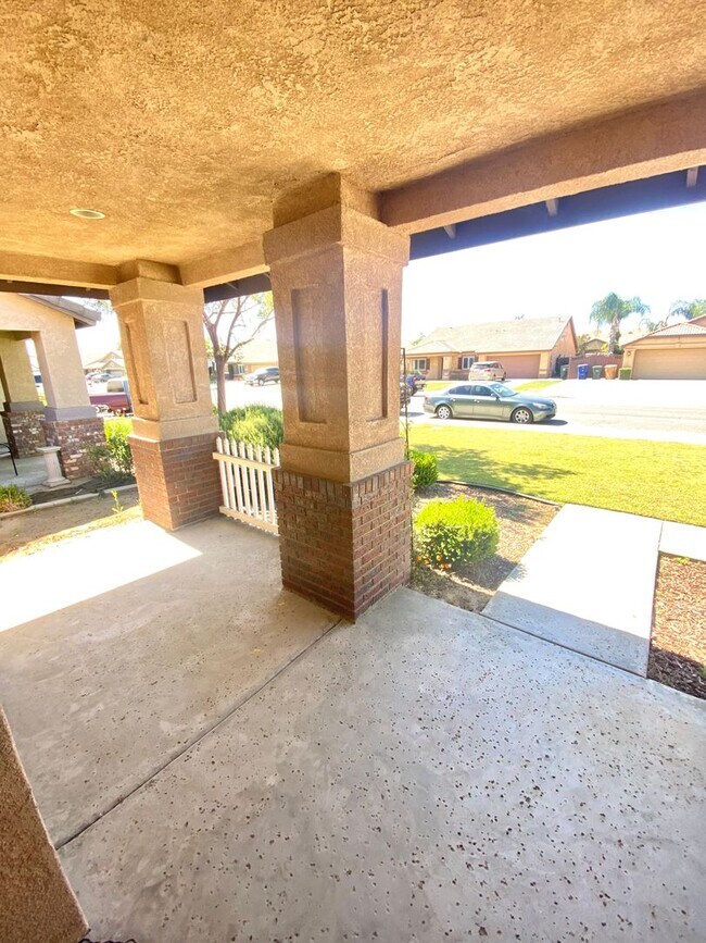 Building Photo - Beautiful 3 bed 2 bath Home in Rosedale!
