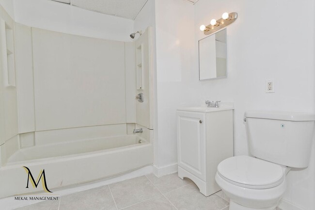 Building Photo - 528-532 Union Street