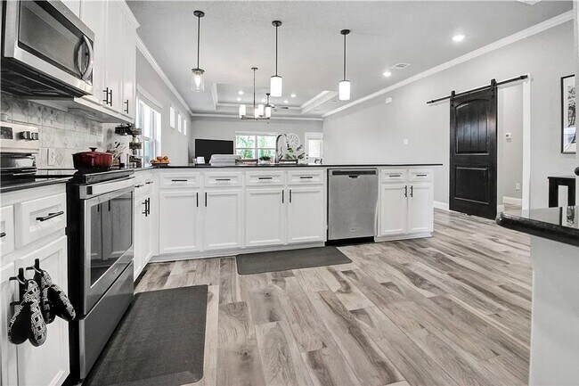 Building Photo - 7307 Diamond Dove Dr
