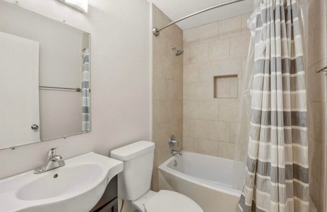 Building Photo - 2309 Green Timbers Trail