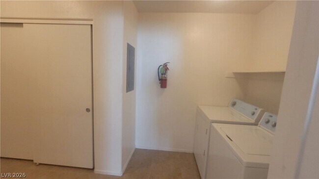 Building Photo - 6725 Abruzzi Dr