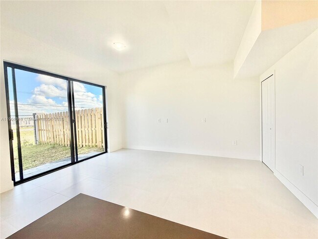 Building Photo - 19113 SW 344th Ter