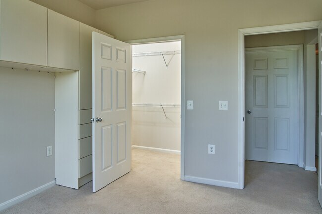 Building Photo - 3851 Aristotle Ct