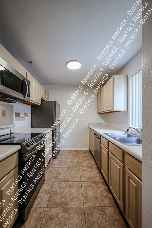 Building Photo - Chadler Park Condominiums