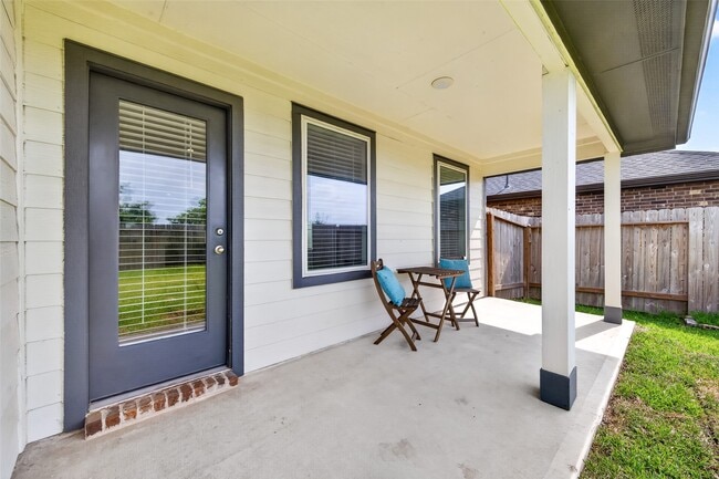 Building Photo - 30039 Gallatin River Ln