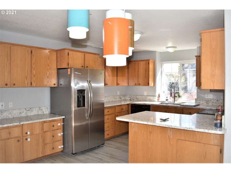 Building Photo - 5511 SE 130th Ave