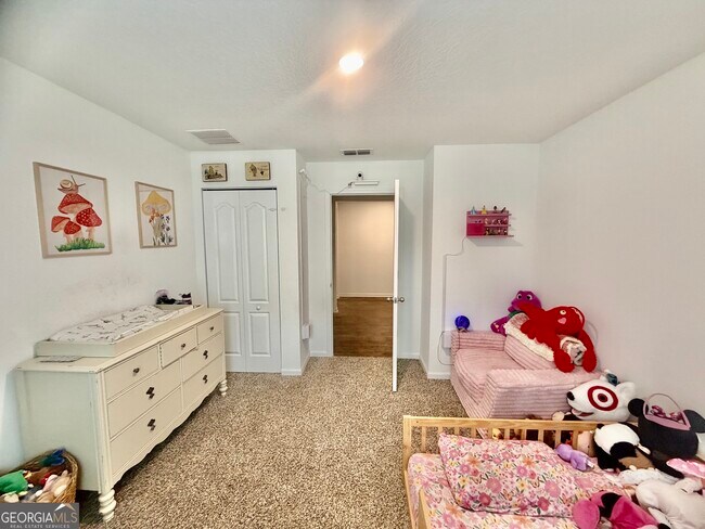 Building Photo - 90 Landing Blvd