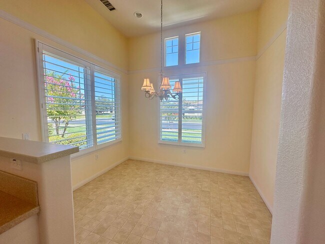 Building Photo - 2653 Traditions Loop