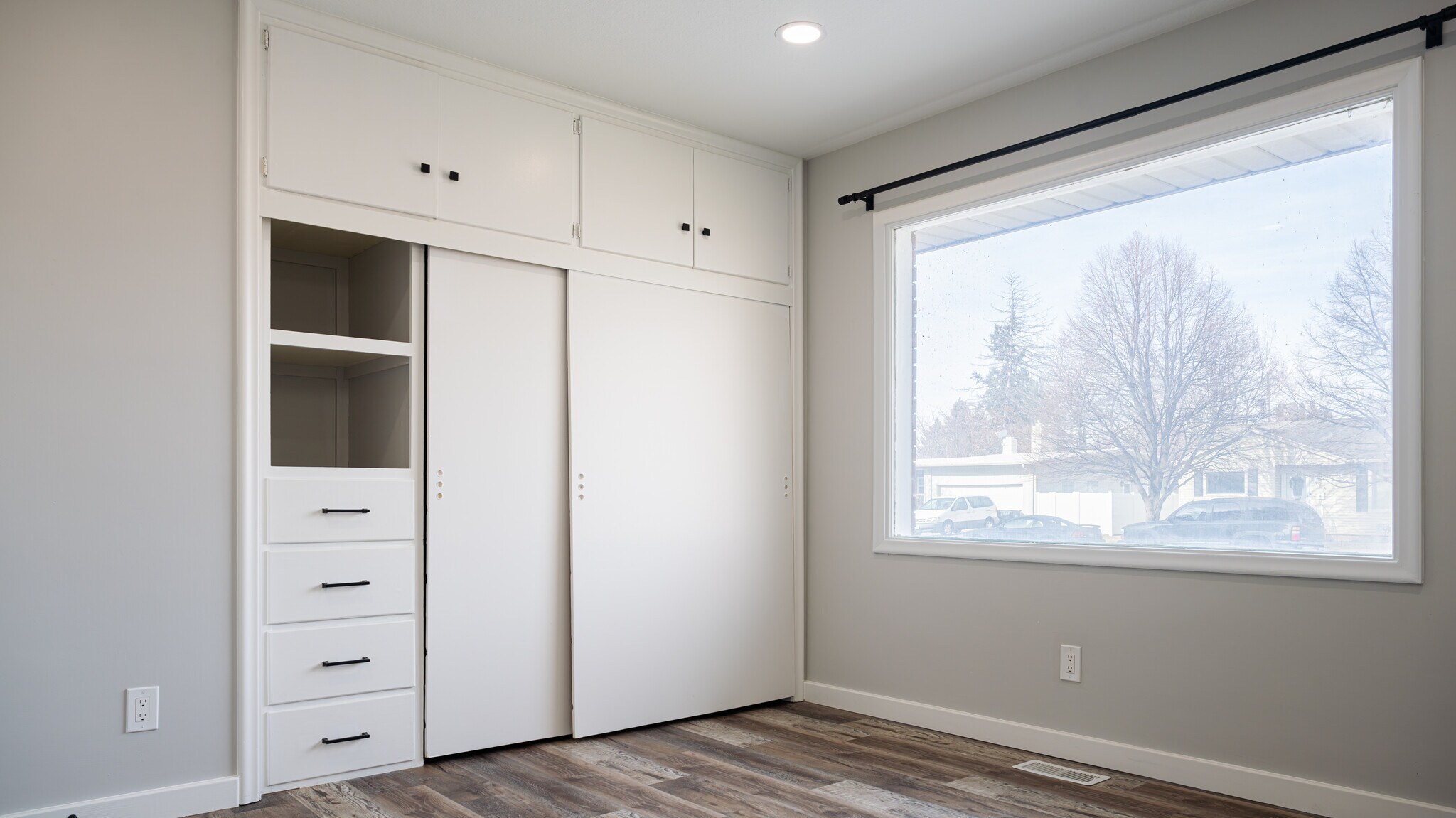 Building Photo - 920 9th St