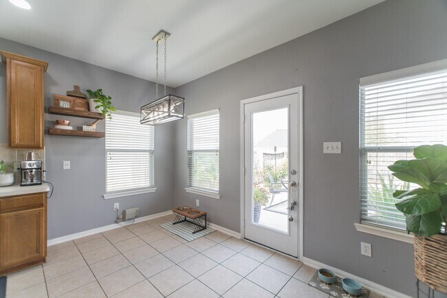 Building Photo - 2823 Sage Bluff Ave