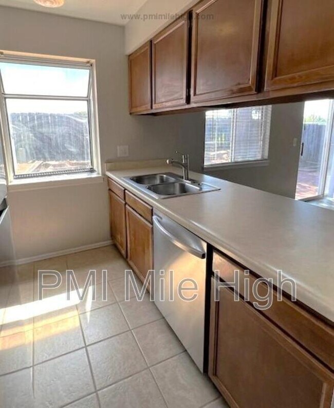Building Photo - Lease Pending: 12512 Forest Dr