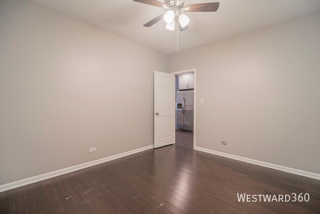 Building Photo - 1906 W 17th St