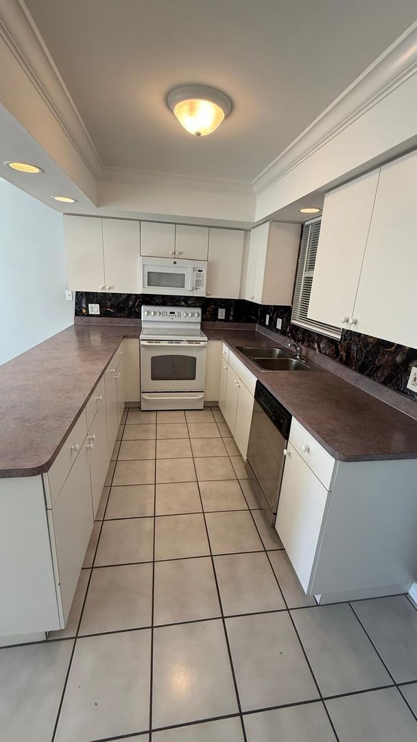 Building Photo - Unit 1 @1407 SE 24TH AVE