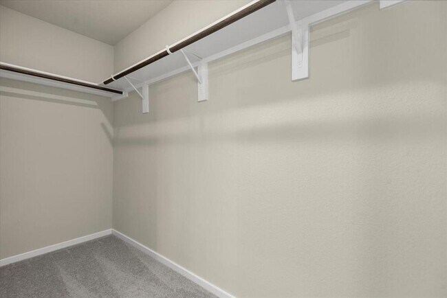 Building Photo - 13567 bay springs drive