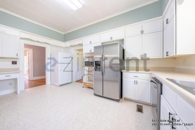 Building Photo - 645 GA-49