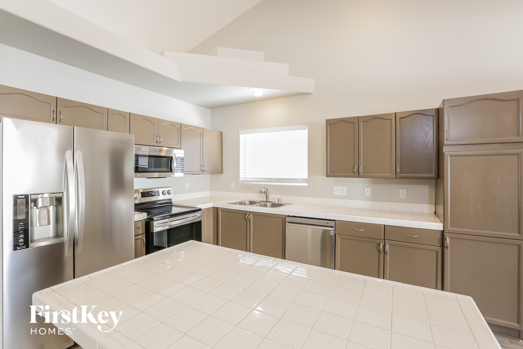 Building Photo - 6270 Bruma Ave