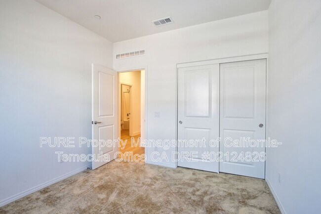 Building Photo - 36351 Elizabeth Ln