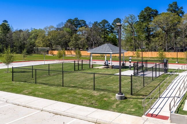 Dog Park - Reserve at Mott