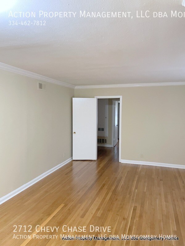 Building Photo - 2712 Chevy Chase Dr