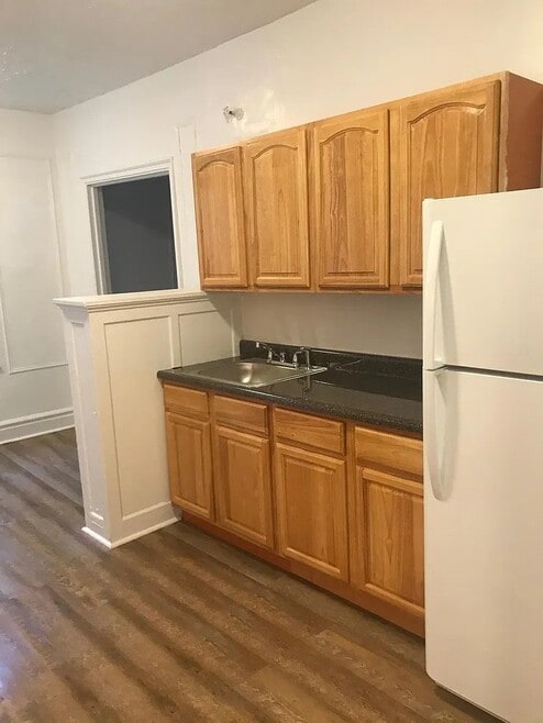 Building Photo - 214 Glenwood Ave