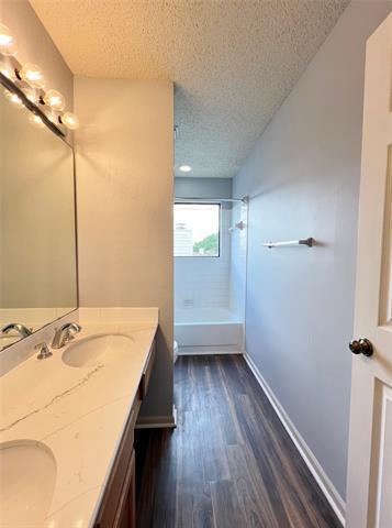 Building Photo - 2019 Longmeadow Ct
