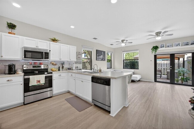 Building Photo - 11527 SW 248th Ln