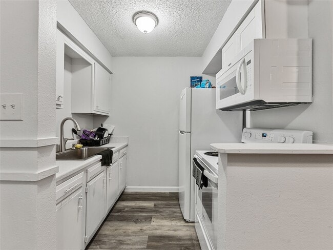 Building Photo - 9464 US-180