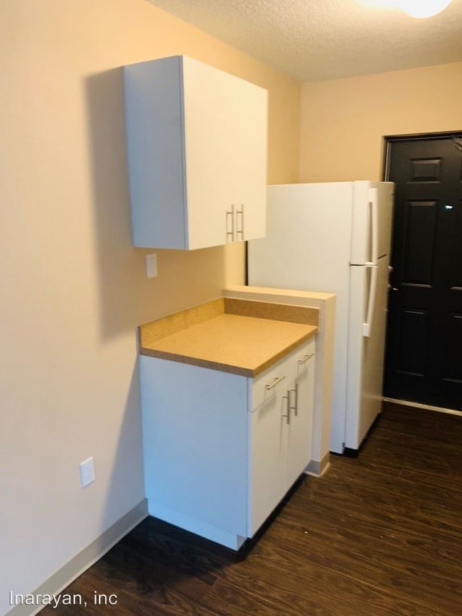 Building Photo - 541 S Cottage Hill Rd