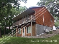 Building Photo - Great Location on Lake Louise